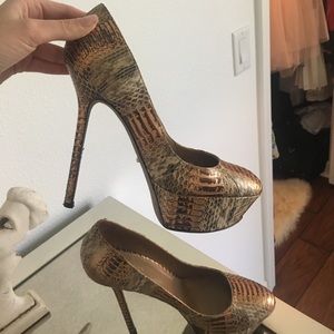 Sergio Rossi snakeskin/Gold shoes